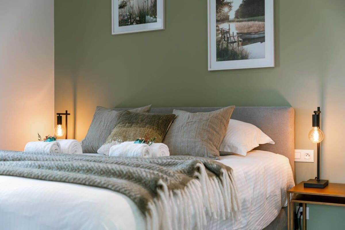 Huswell - With Beautiful Seaview In